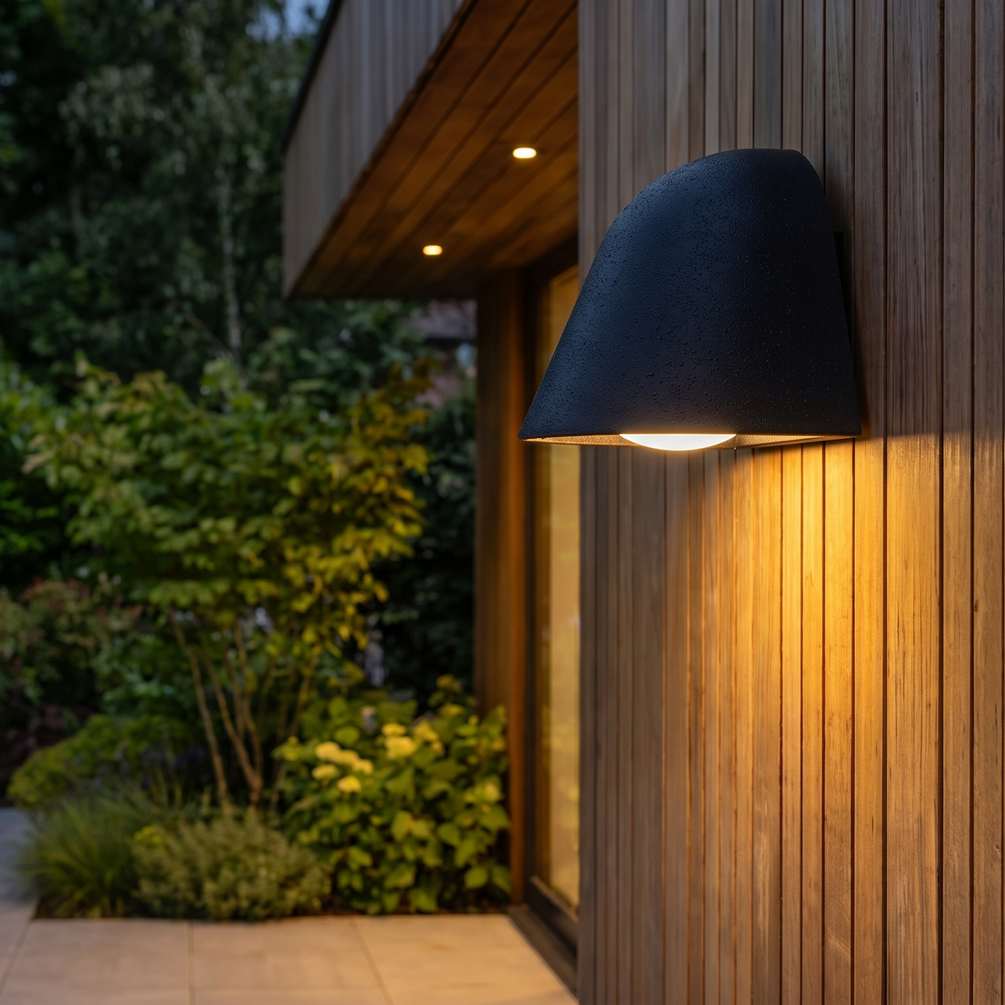 Black Outdoor Wall Light – Waterproof Modern LED Facade Lamp for Garden, Driveway & Facade, 18 cm